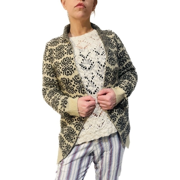Moon Collection - Cardigan With Pockets - Picture 7 of 8